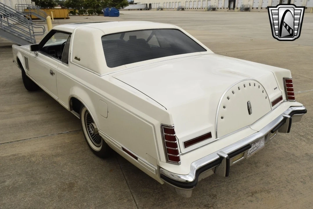 1979 Lincoln Continental Mark V - Image 11 of 12