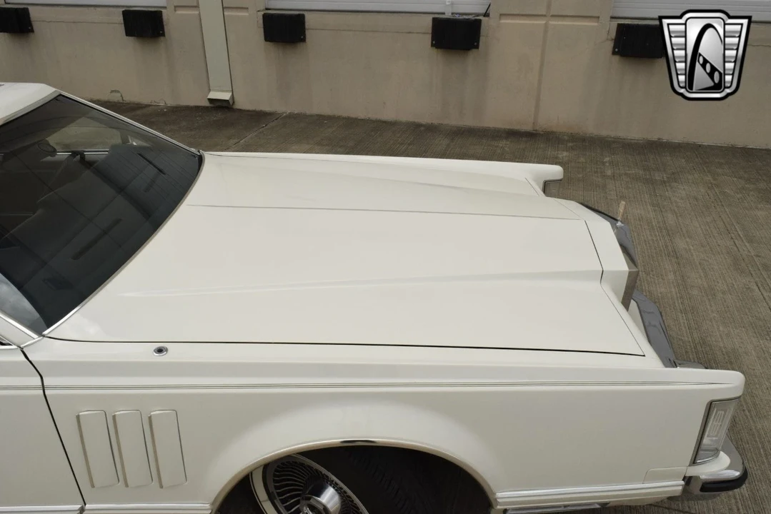 1979 Lincoln Continental Mark V - Image 13 of 21