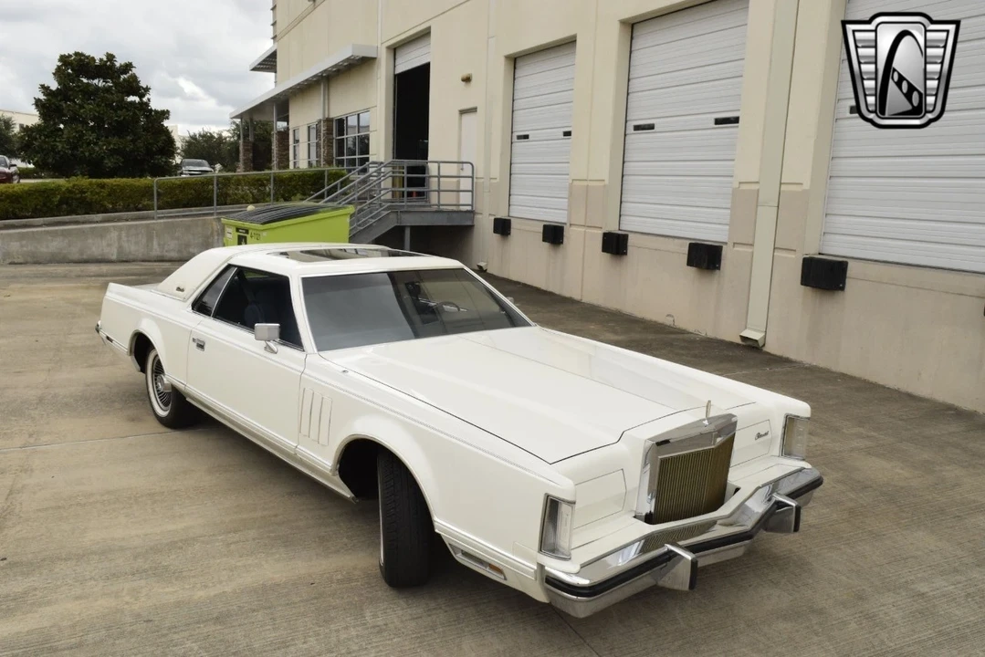 1979 Lincoln Continental Mark V - Image 8 of 12