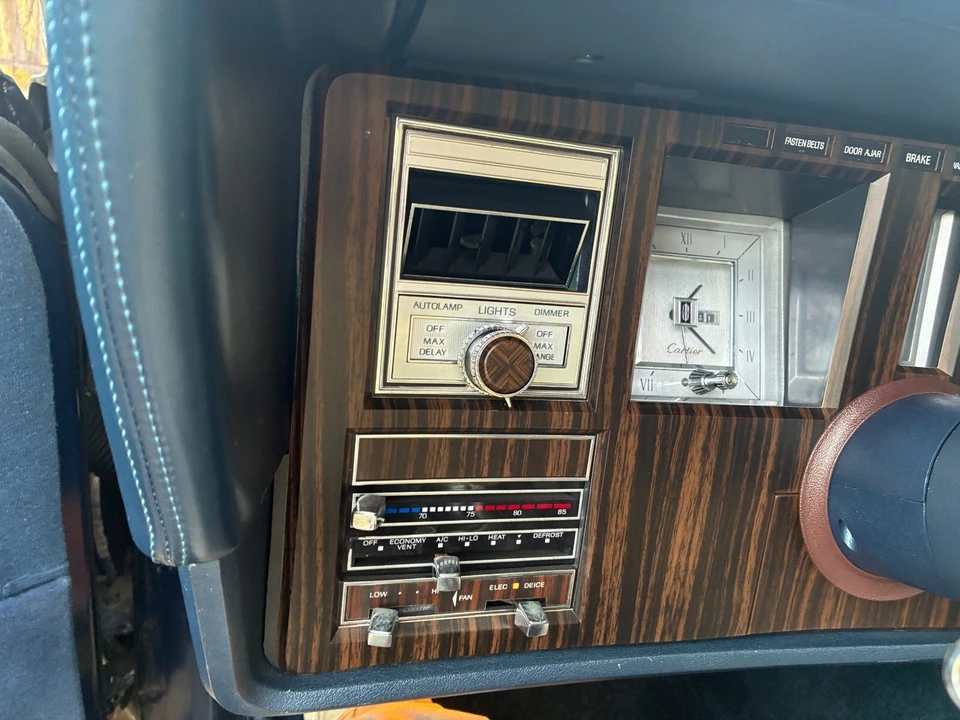 1979 Lincoln Continental Mark V - Image 12 of 21