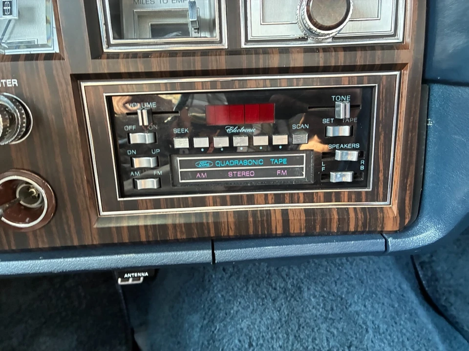 1979 Lincoln Continental Mark V - Image 9 of 21