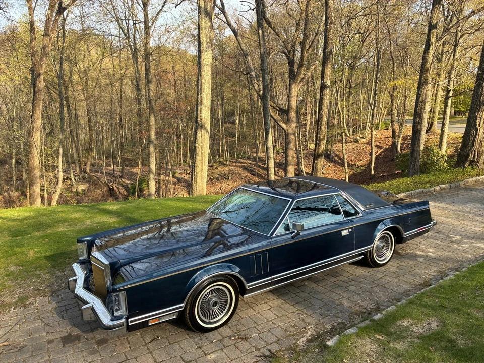 1979 Lincoln Continental Mark V - Image 3 of 21