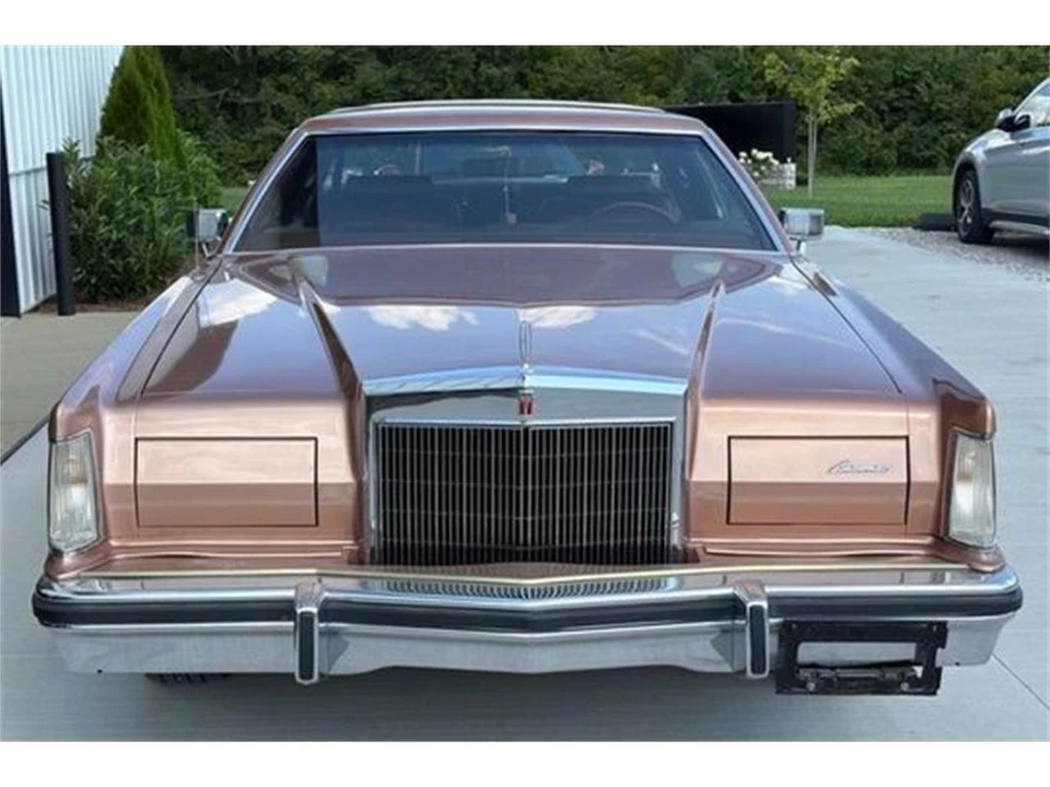 1979 Lincoln Continental Mark V - Image 2 of 27