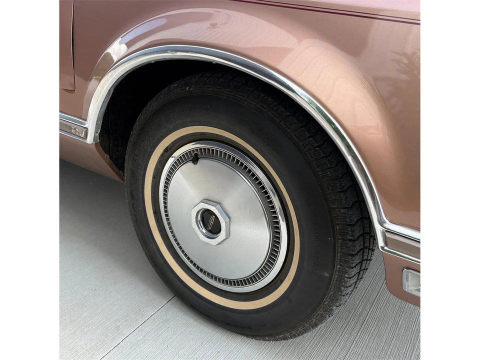 1979 Lincoln Continental Mark V - Image 8 of 27