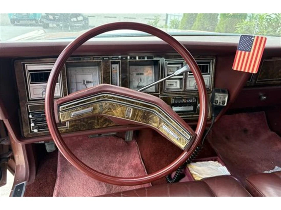 1979 Lincoln Continental Mark V - Image 13 of 27