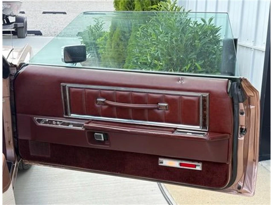1979 Lincoln Continental Mark V - Image 17 of 27