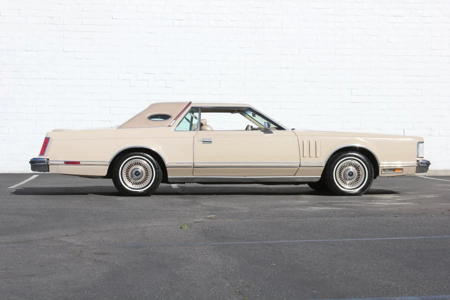 1979 Lincoln Continental Mark V - Image 2 of 8