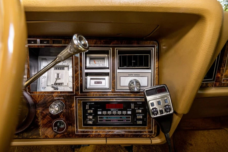 1979 Lincoln Continental Mark V - Image 6 of 12