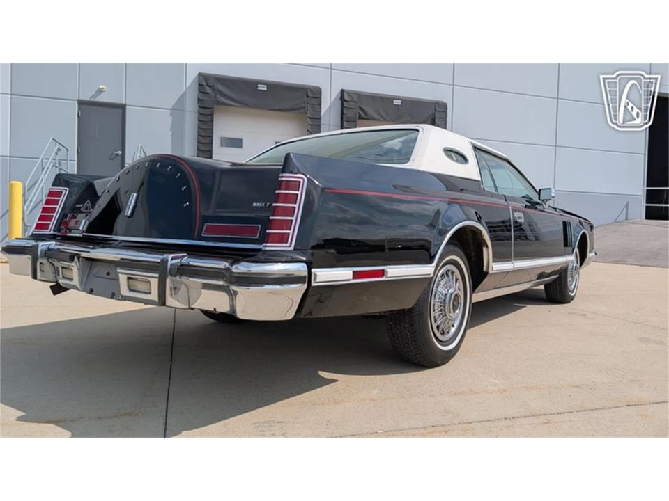 1979 Lincoln Continental Mark V - Image 16 of 31