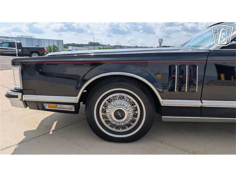 1979 Lincoln Continental Mark V - Image 27 of 31