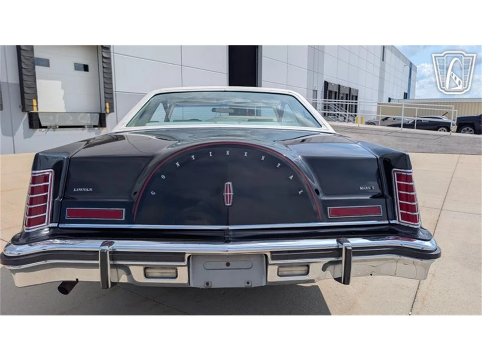 1979 Lincoln Continental Mark V - Image 12 of 31