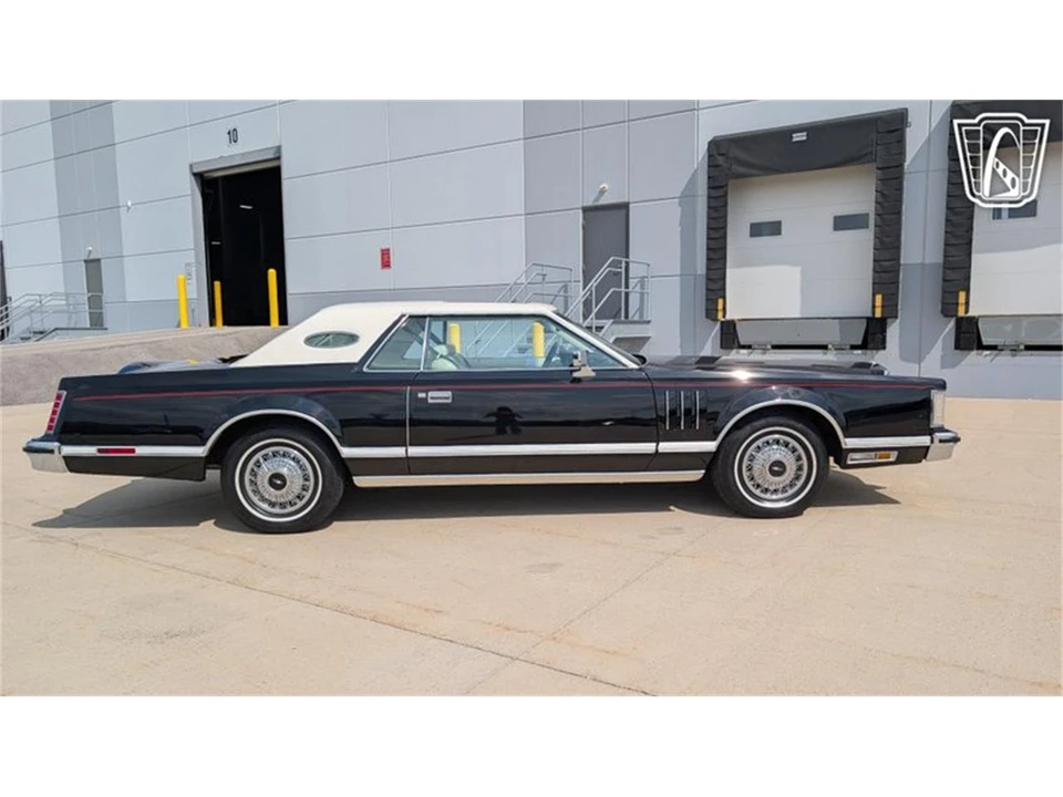 1979 Lincoln Continental Mark V - Image 18 of 31