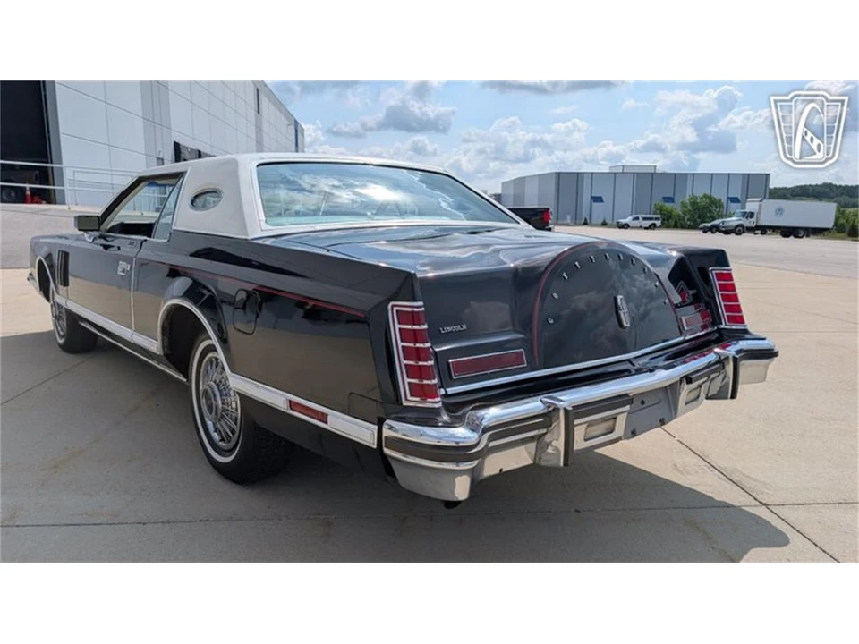 1979 Lincoln Continental Mark V - Image 9 of 31