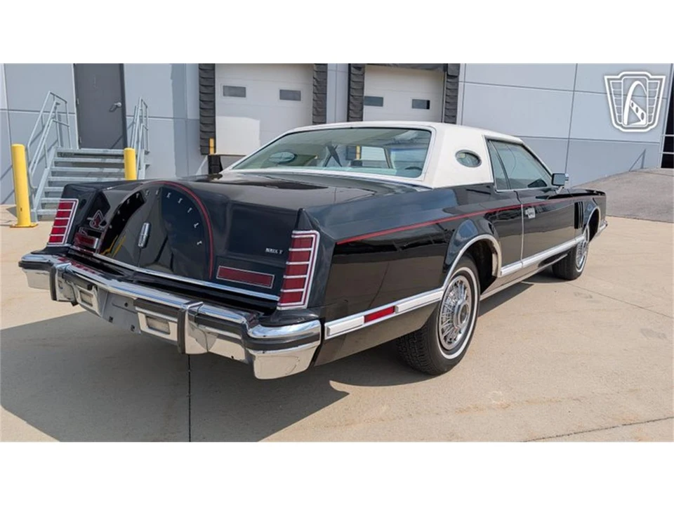 1979 Lincoln Continental Mark V - Image 15 of 31