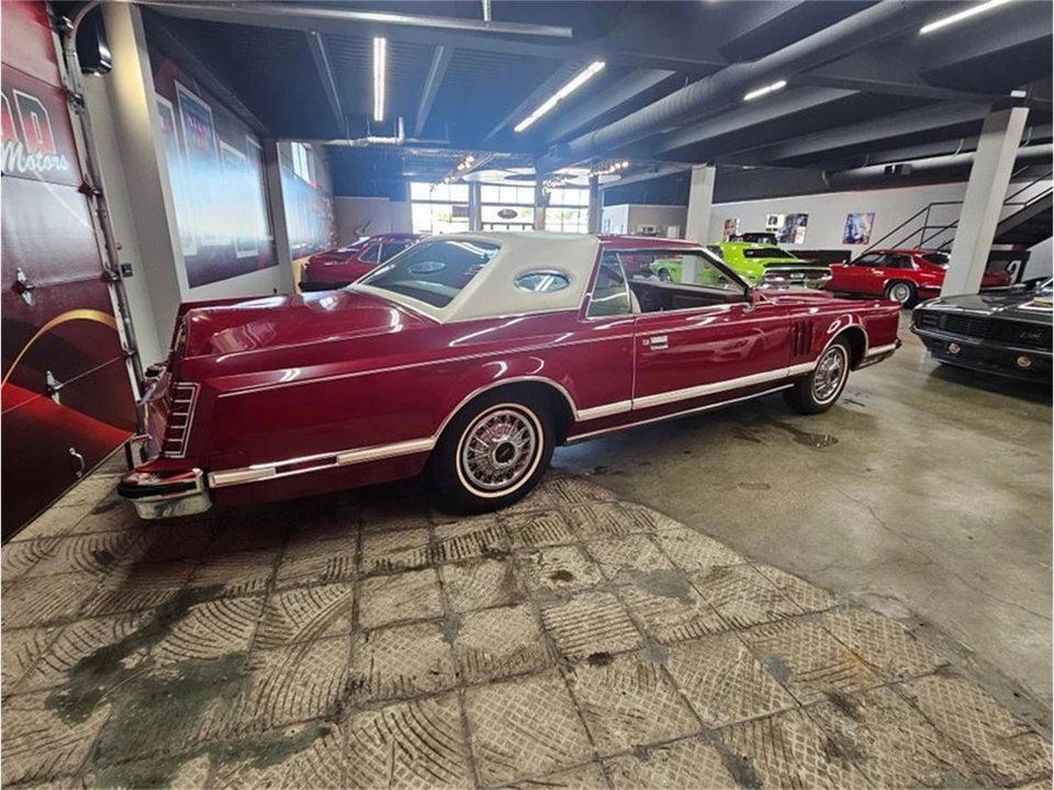 1979 Lincoln Continental Mark V - Image 13 of 31