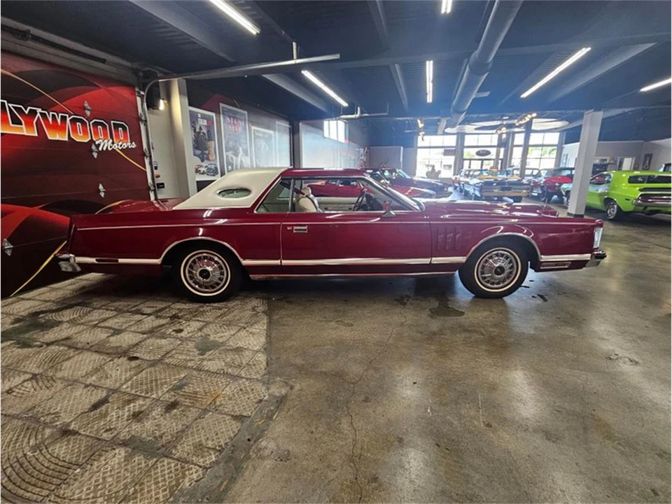 1979 Lincoln Continental Mark V - Image 11 of 31