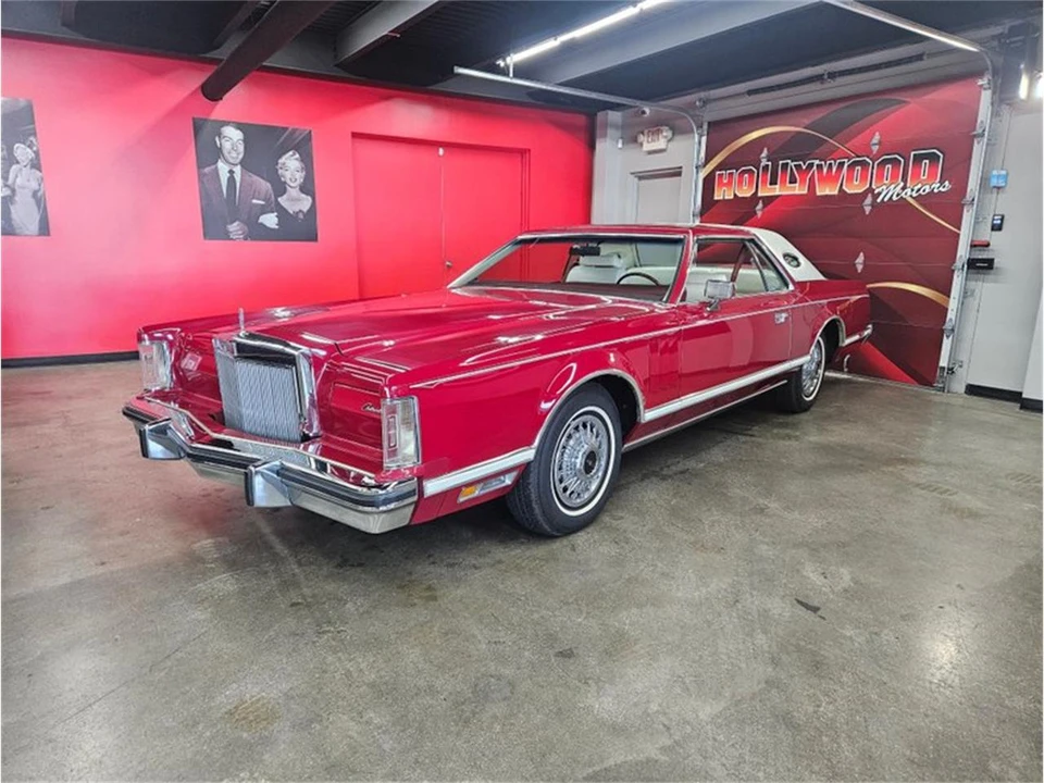 1979 Lincoln Continental Mark V - Image 2 of 31