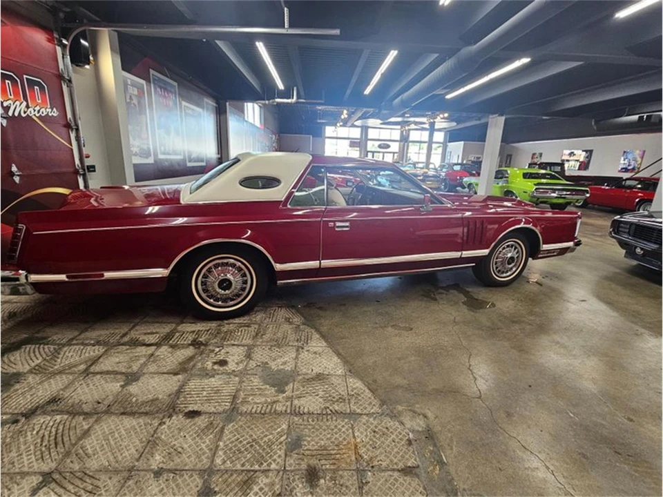 1979 Lincoln Continental Mark V - Image 12 of 31