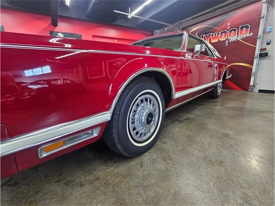 1979 Lincoln Continental Mark V - Image 24 of 31