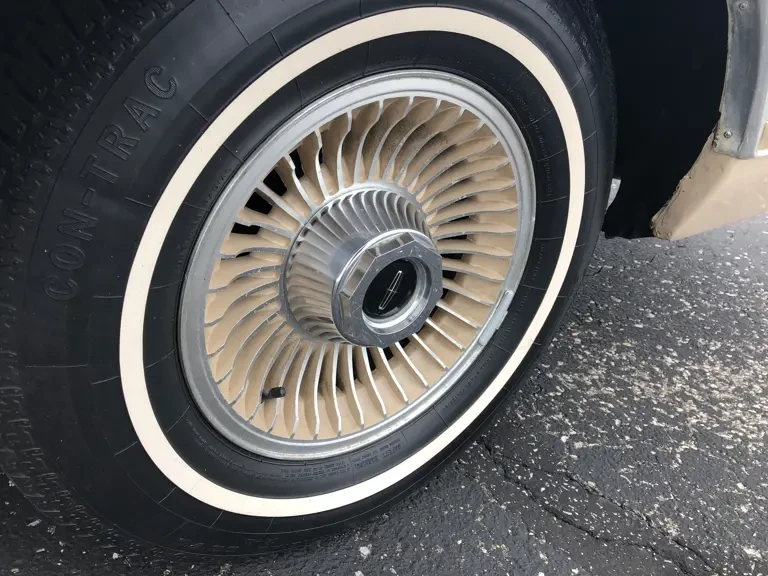 1979 Lincoln Continental Mark V - Image 15 of 20