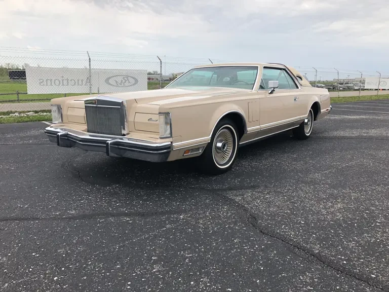 1979 Lincoln Continental Mark V - Image 2 of 20