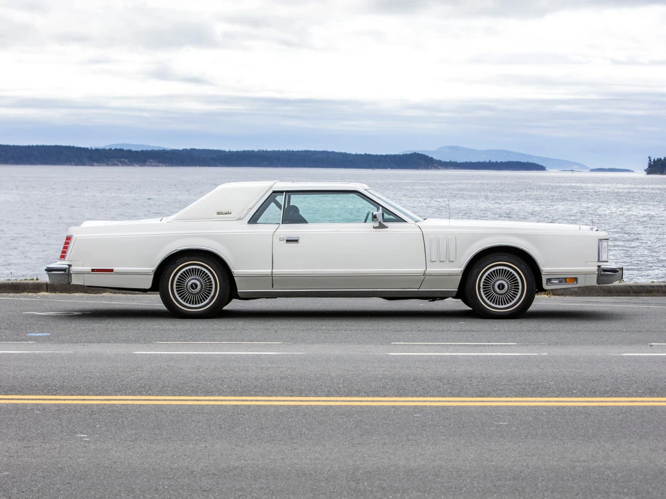 1979 Lincoln Continental Mark V - Image 2 of 31