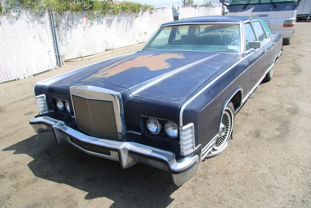 1979 Lincoln Continental 5th Gen - Image 2 of 21