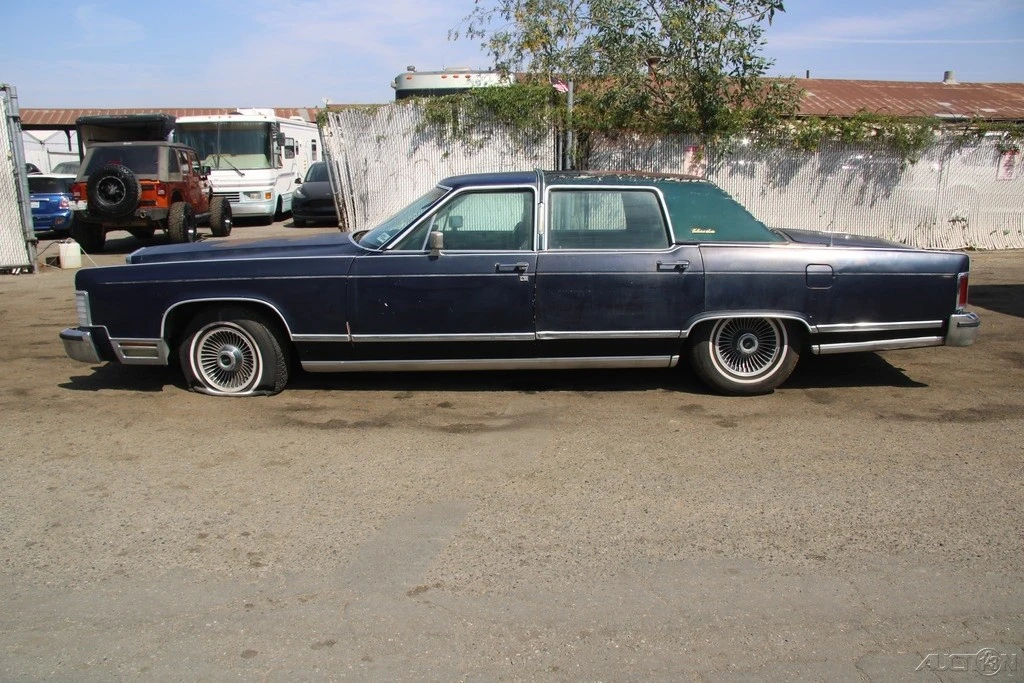 1979 Lincoln Continental 5th Gen - Image 3 of 21