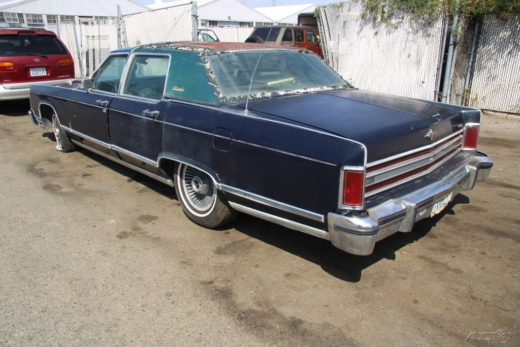 1979 Lincoln Continental 5th Gen - Image 5 of 21