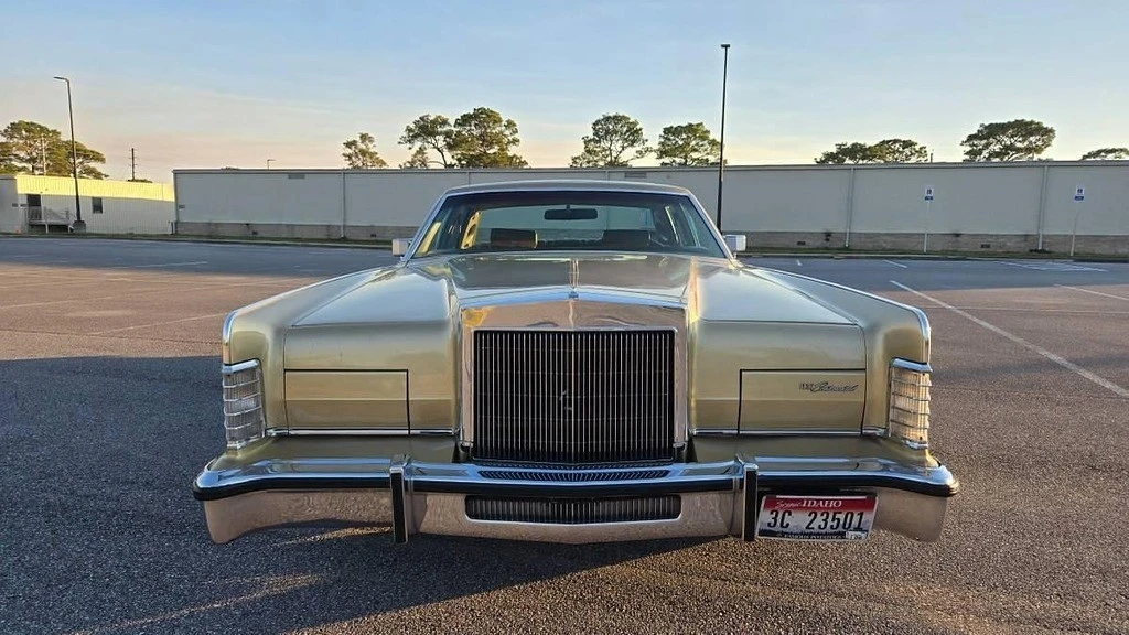 1979 Lincoln Town Car - Image 2 of 21
