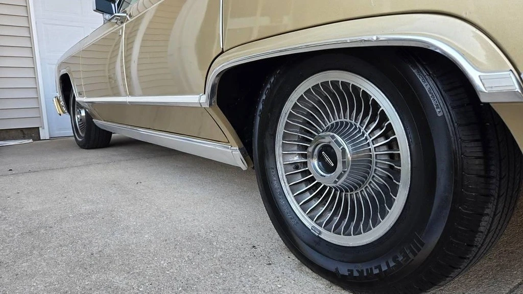 1979 Lincoln Town Car - Image 11 of 21