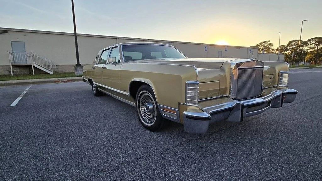 1979 Lincoln Town Car - Image 3 of 21