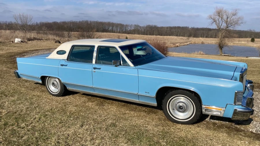 1979 Lincoln Town Car - Image 2 of 30
