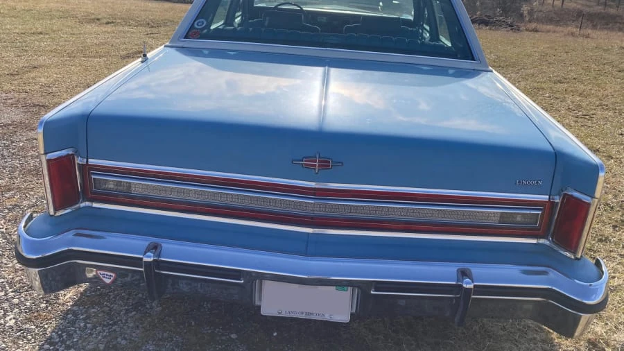 1979 Lincoln Town Car - Image 8 of 30