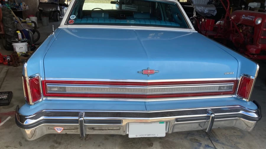 1979 Lincoln Town Car - Image 9 of 30