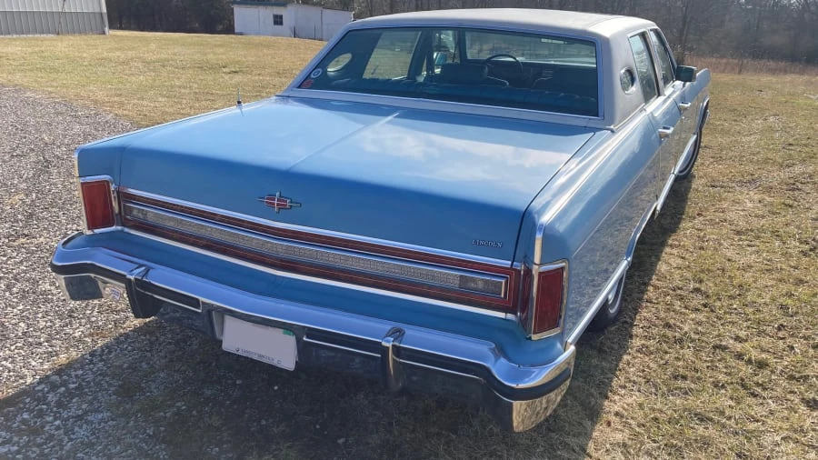 1979 Lincoln Town Car - Image 12 of 30
