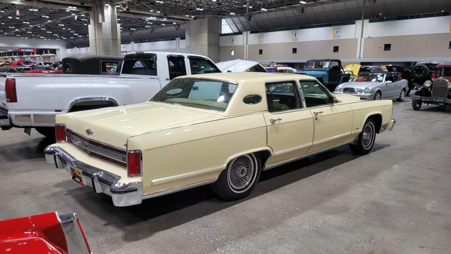1979 Lincoln Town Car - Image 2 of 4