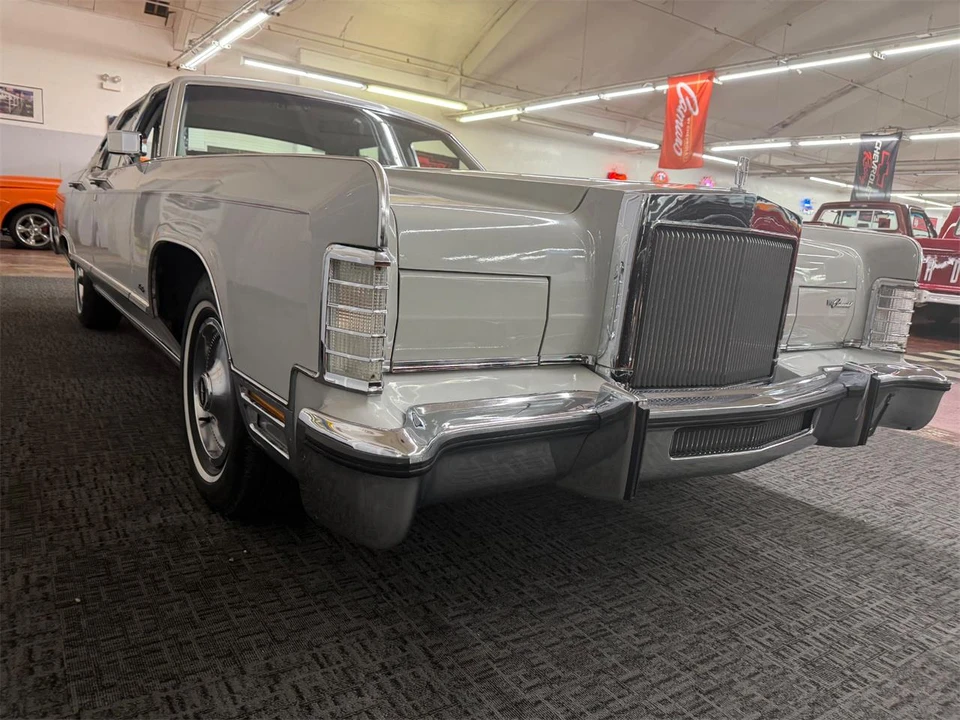 1979 Lincoln Town Car - Image 7 of 31