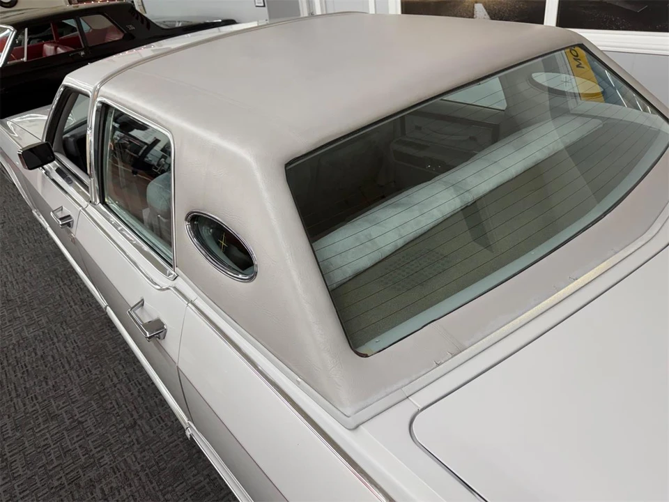 1979 Lincoln Town Car - Image 15 of 31