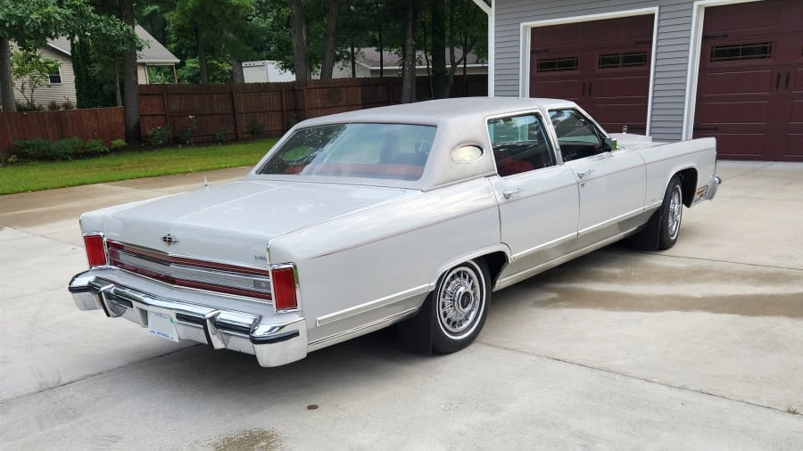 1979 Lincoln Town Car - Image 2 of 20