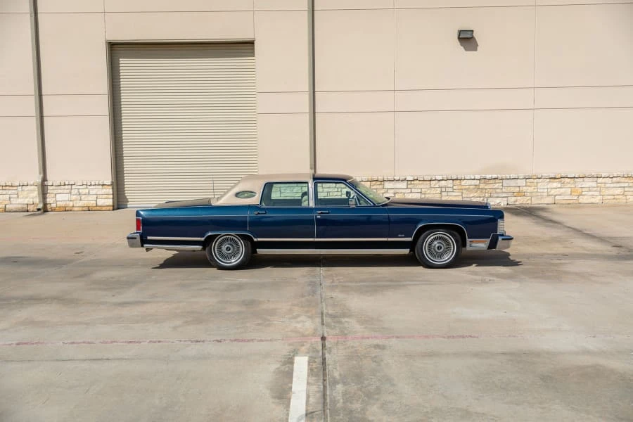 1979 Lincoln Town Car - Image 15 of 26