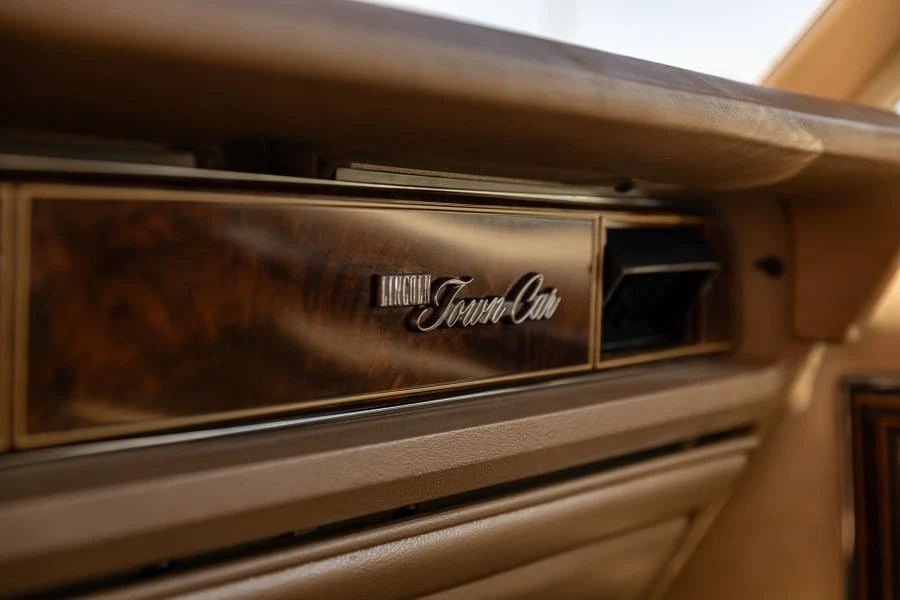 1979 Lincoln Town Car - Image 19 of 26