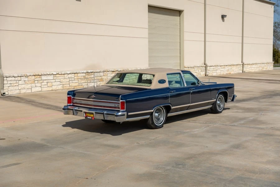 1979 Lincoln Town Car - Image 3 of 26