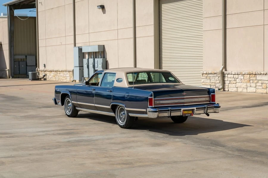 1979 Lincoln Town Car - Image 13 of 26