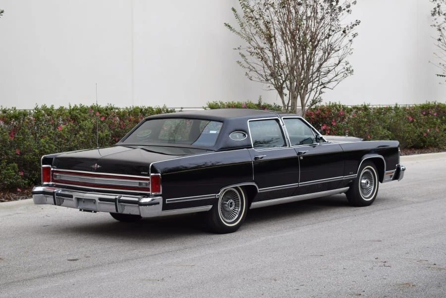 1979 Lincoln Town Car - Image 2 of 10