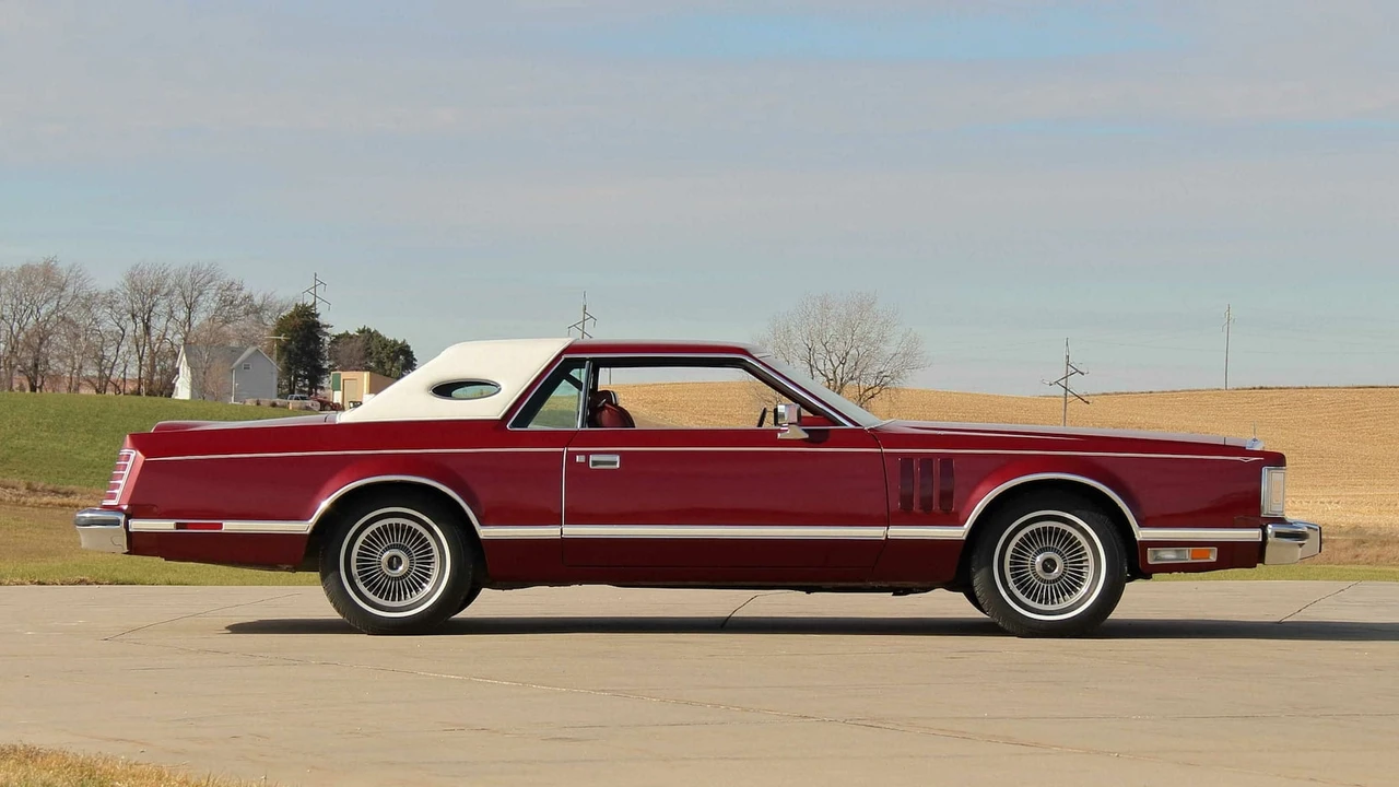 1979 Lincoln Town Car - Image 2 of 22