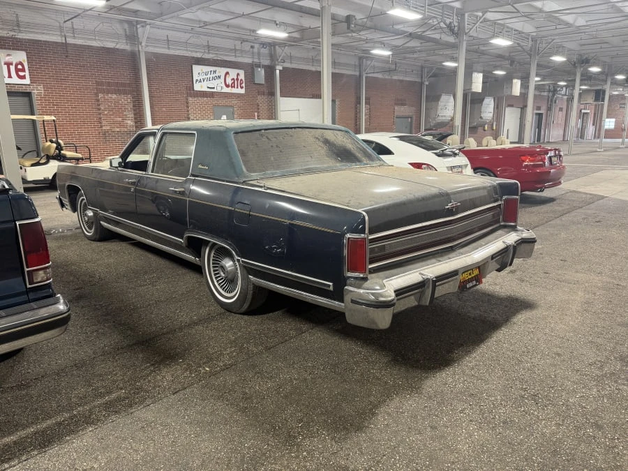 1979 Lincoln Town Car - Image 2 of 6