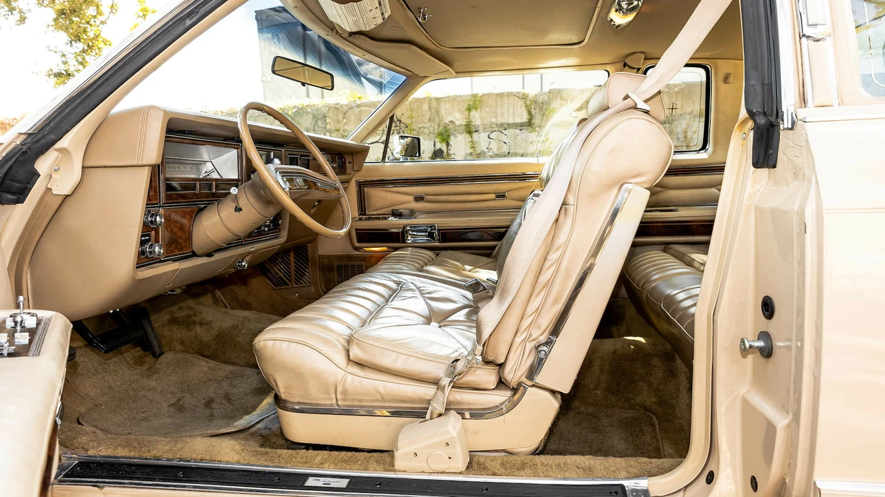 1979 Lincoln Continental 5th Gen - Image 3 of 31