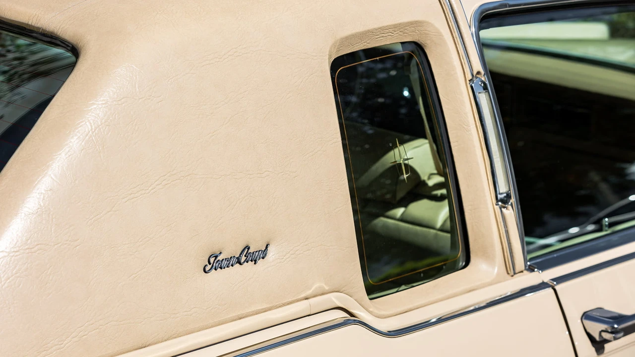1979 Lincoln Continental 5th Gen - Image 14 of 31