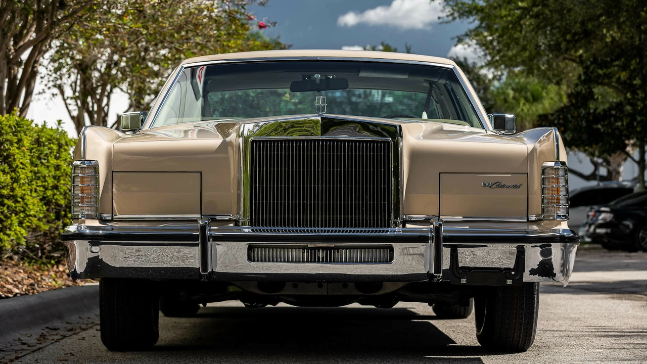 1979 Lincoln Continental 5th Gen - Image 22 of 31